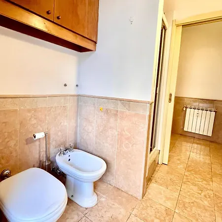 House In Trastevere Portaportese * Rome